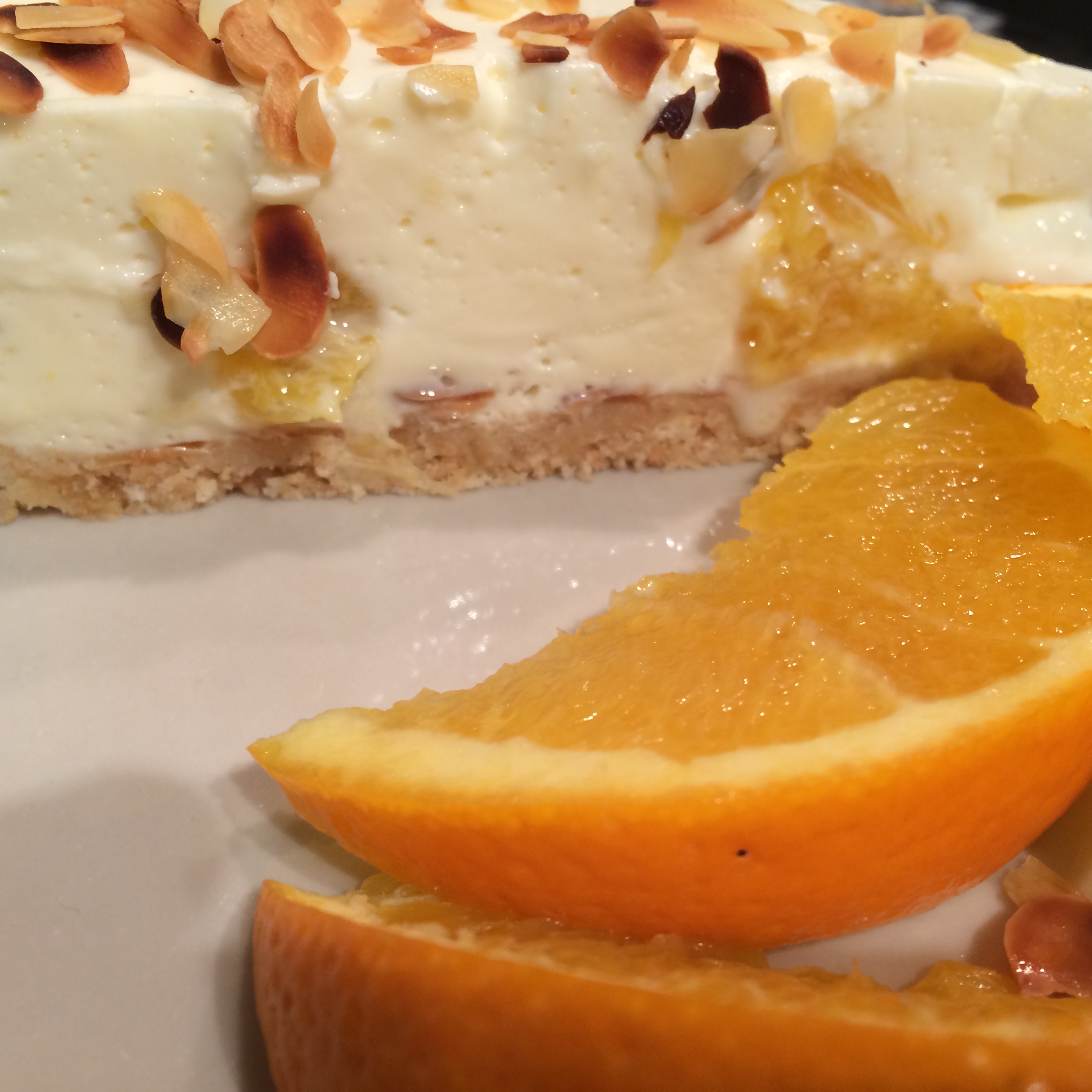 Orange-Mandel-Kuchen (no bake und gut) « THEROBBYLICIOUS
